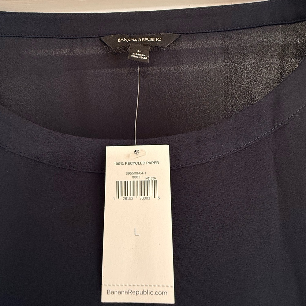 NWT Banana Republic Dark Blue Women's Blouse - Picture 2 of 4